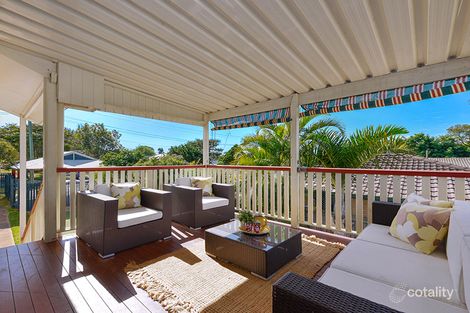 Property photo of 16 Roseneath Parade Wynnum West QLD 4178
