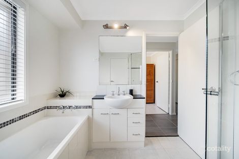 Property photo of 13 Everest Street Daisy Hill QLD 4127