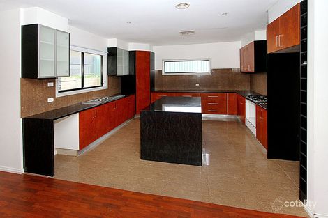 Property photo of 8 Aberfeldie Place Craigieburn VIC 3064