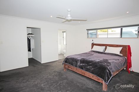 Property photo of 4 Mylestom Circle Pottsville NSW 2489