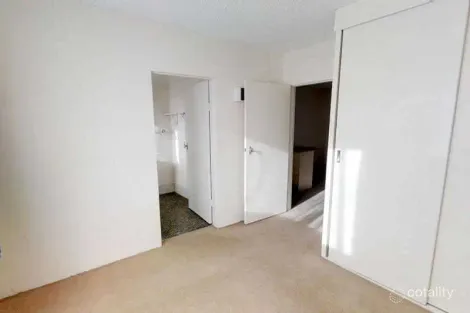 Property photo of 9/10 Macquoid Street Queanbeyan East NSW 2620