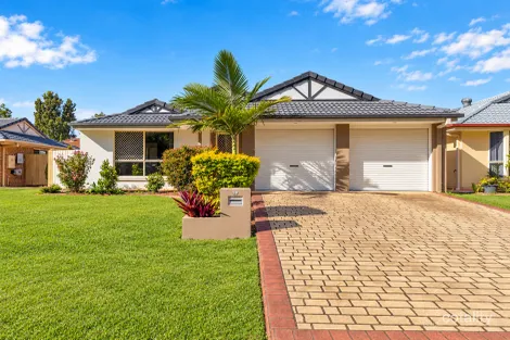 19 PACIFIC PDE, FOREST LAKE, QLD 4078