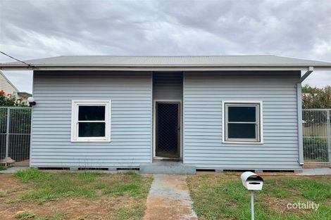 27 Warren St, Nyngan, NSW 2825