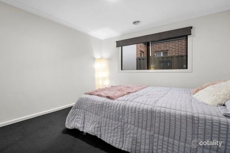 Property photo of 22 Moore Drive Fraser Rise VIC 3336