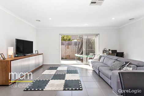 Property photo of 31 Neighbourhood Grove Point Cook VIC 3030