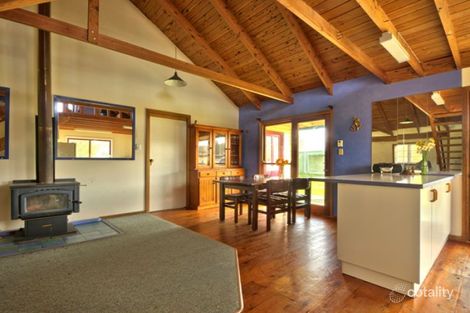 Property photo of 70 Kareela Road Invergowrie NSW 2350