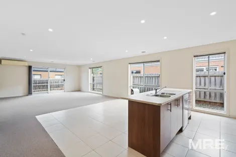 Property photo of 250 Boardwalk Boulevard Point Cook VIC 3030
