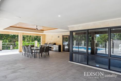 Property photo of 25 Warlingham Drive Lesmurdie WA 6076