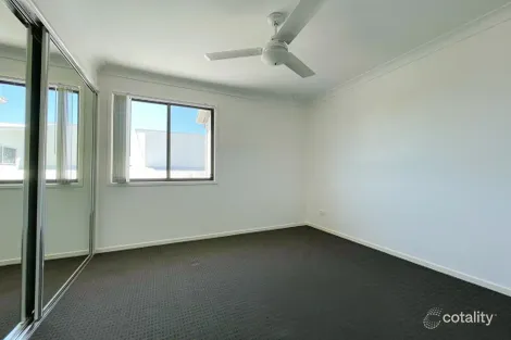 Property photo of 8 Justin Street Pimpama QLD 4209