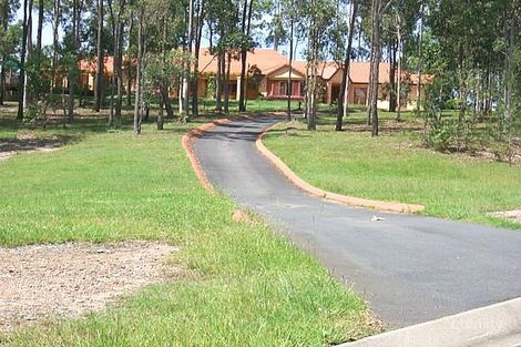 Property photo of 16 Ewingar Court Helensvale QLD 4212