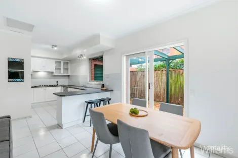 Property photo of 11 Bates Drive Williamstown VIC 3016