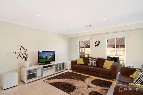 Property photo of 12 Alec Hope Crescent Franklin ACT 2913