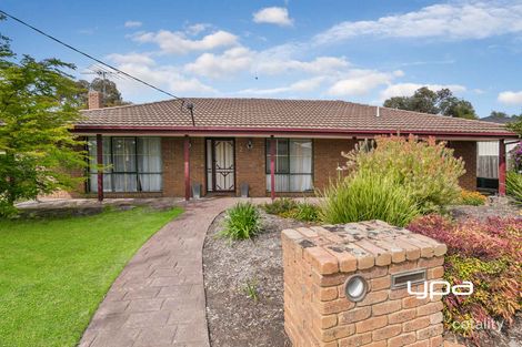 Property photo of 2 Bush Place Sunbury VIC 3429
