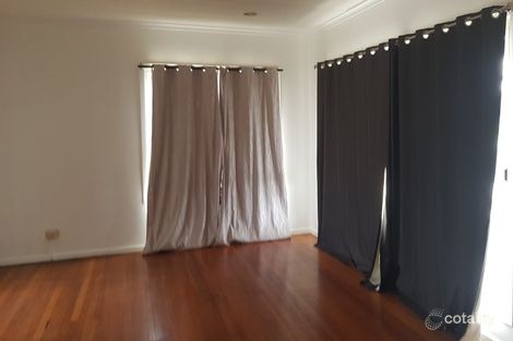Property photo of 21 Rosedale Crescent Dallas VIC 3047