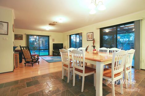 11 Lupin Ct, Cranbourne North, VIC 3977