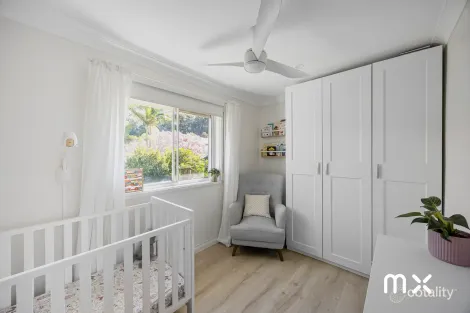 Property photo of 18 Meadow Street Corrimal NSW 2518