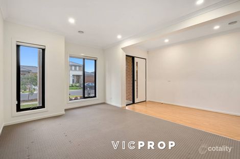 Property photo of 12 Kittyhawk Road Point Cook VIC 3030