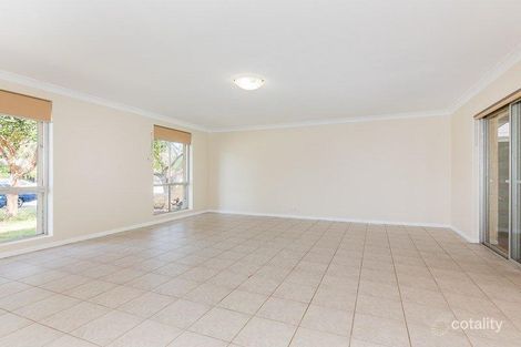 Property photo of 5 Beechcroft Place Camillo WA 6111