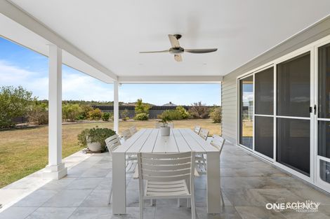 Property photo of 25 Peppermint Circuit Nikenbah QLD 4655