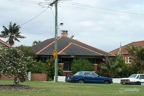 Property photo of 35 Parkway Avenue Bar Beach NSW 2300