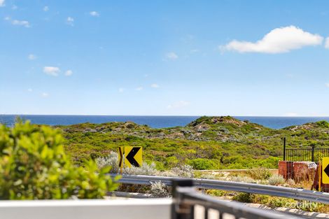 25 Cowaramup Loop, Two Rocks, WA 6037