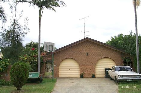 17 Weatherly Ave, Mermaid Waters, QLD 4218