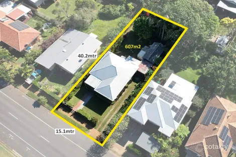 102 King St, Woody Point, QLD 4019