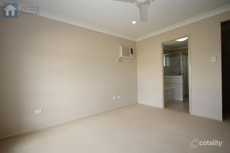 Property photo of 16 Limerick Way Mount Low QLD 4818