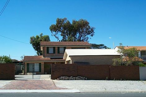 152 Bridgewater Dr, Kallaroo, WA 6025