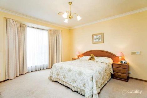 Property photo of 9 Cardigan Crescent Taylors Lakes VIC 3038