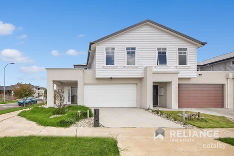Property photo of 1 Robusta Street Mickleham VIC 3064
