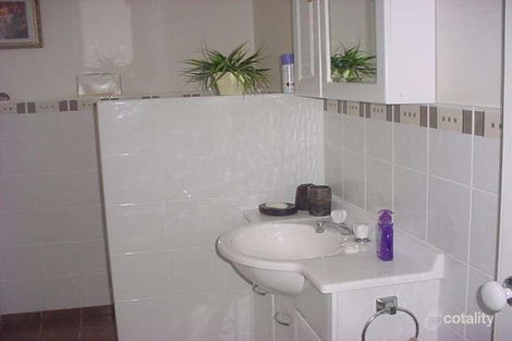 Property photo of 21 Queensbury Grove Urraween QLD 4655