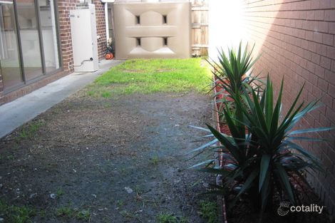 Property photo of 2/17 Perrett Avenue St Albans VIC 3021