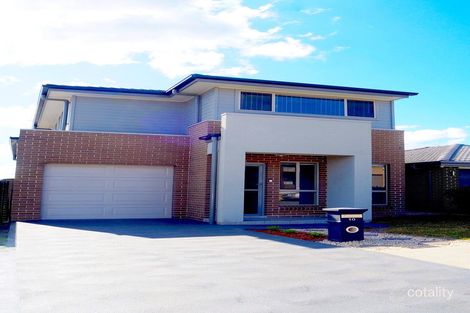 Property photo of 10 Archway Street Gregory Hills NSW 2557