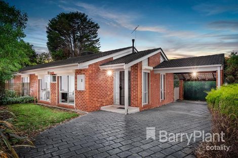 Property photo of 3 Dalbury Place Mill Park VIC 3082