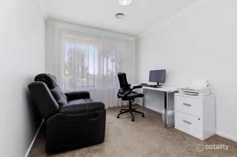 Property photo of 9 Augustine Avenue Golden Square VIC 3555