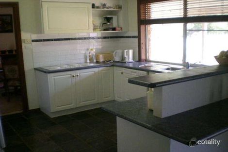 Property photo of 13 Billabong Crescent Parkes NSW 2870