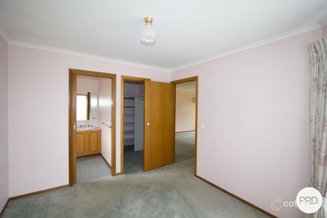 Property photo of 9 Nevett Crescent Mount Helen VIC 3350
