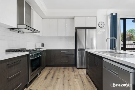 Property photo of 1/4 Bristol Court Glen Waverley VIC 3150