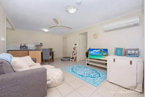 Property photo of 2/54 Percy Street West End QLD 4810