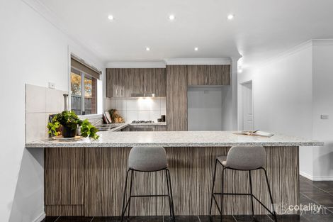 Property photo of 24 Clarendon Street Pakenham VIC 3810