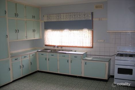 Property photo of 8 McKenzie Street Colac VIC 3250