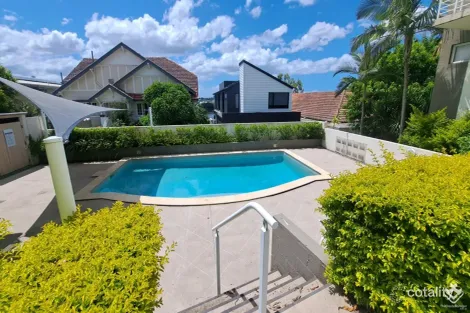 Property photo of 92-96 Norman Crescent Norman Park QLD 4170