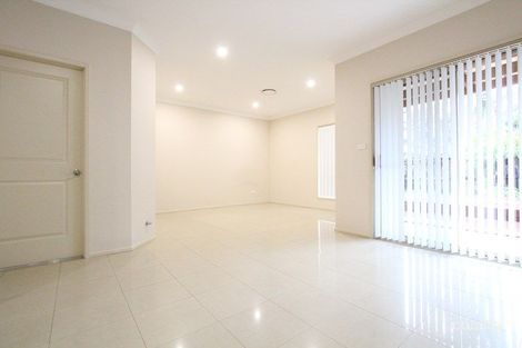 Property photo of 11 Hallen Place West Hoxton NSW 2171