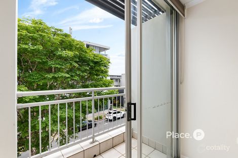 Property photo of 13/89A Bay Terrace Wynnum QLD 4178