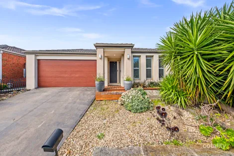 14 Huron Pkwy, Pakenham, VIC 3810