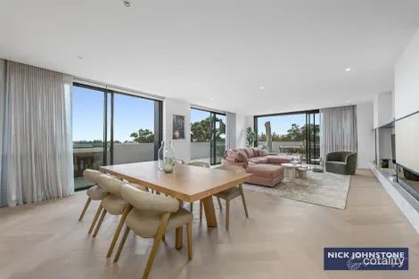 202/10 Linacre Rd, Hampton, VIC 3188