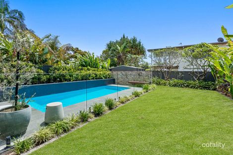 31 Dawn Pde, Miami, QLD 4220