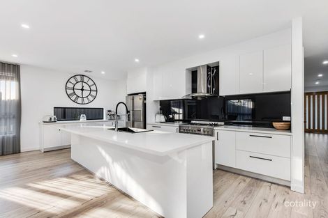 Property photo of 26 Octavio Street Craigieburn VIC 3064
