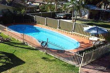 Property photo of 18 Anembo Avenue Summerland Point NSW 2259